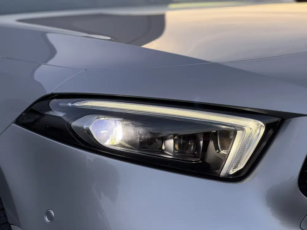 Mercedes-Benz A-Klasse 250 e AMG Night Premium Plus uit 2021, foto 9
