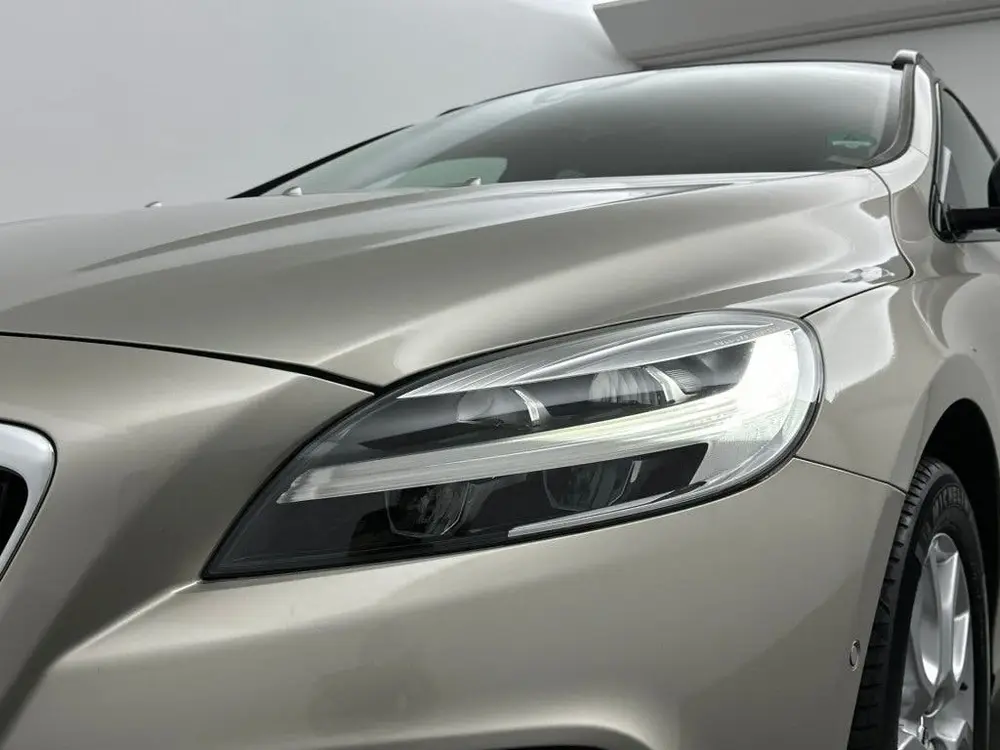 Volvo V40 Cross Country T3 AUT6 Polar+ Luxury uit 2019, foto 12