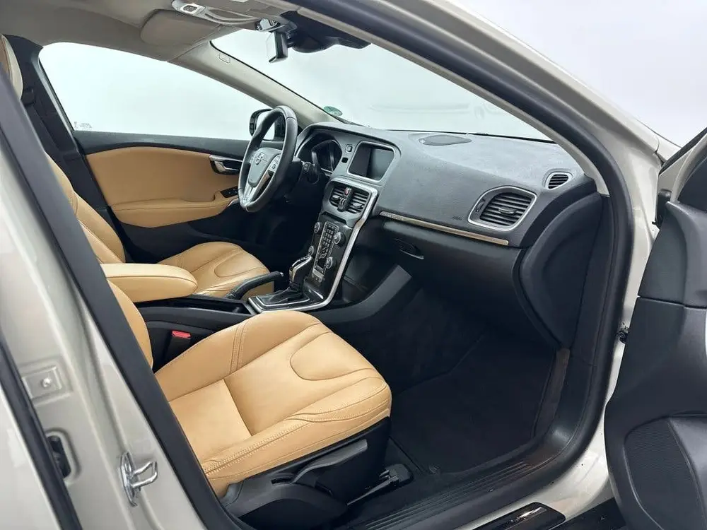 Volvo V40 Cross Country T3 AUT6 Polar+ Luxury uit 2019, foto 18