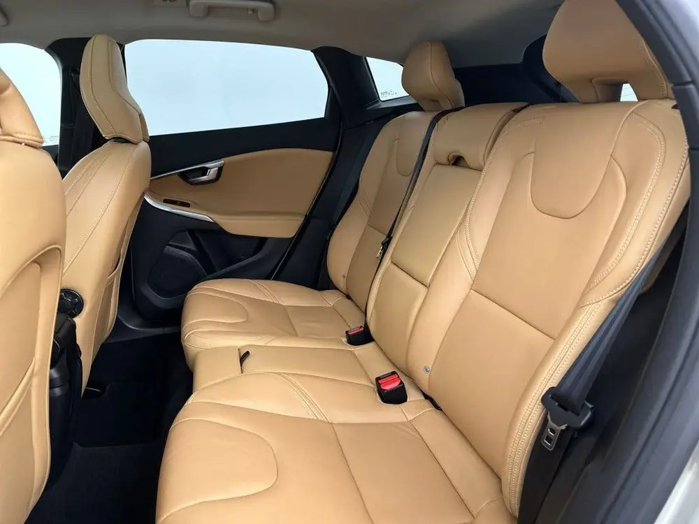 Volvo V40 Cross Country T3 AUT6 Polar+ Luxury uit 2019, foto 20