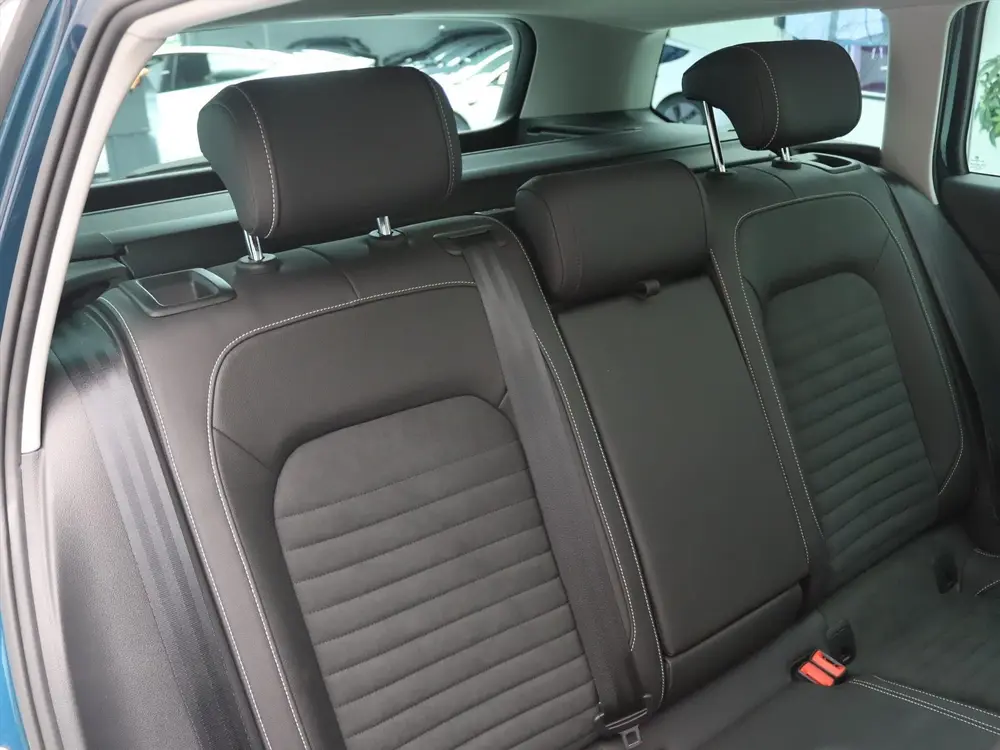 Volkswagen Passat Variant 1.5 TSI 150pk DSG7 Elegance Busine uit 2021, foto 14