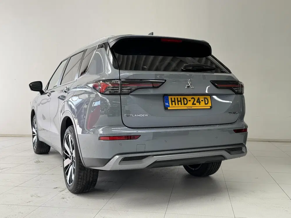 Mitsubishi Outlander 2.4 PHEV Business Edition uit 2025, foto 11