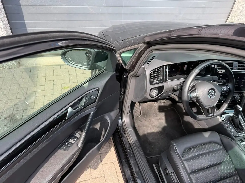 Volkswagen Golf 1.5 TSI Highline Business R uit 2019, foto 18