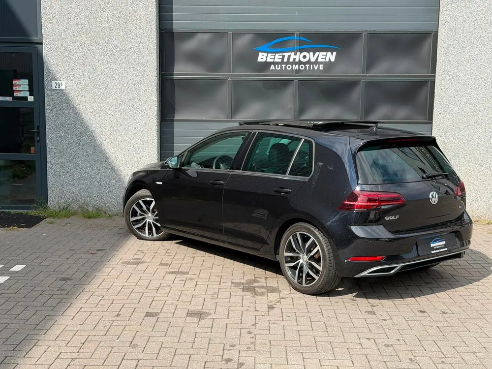 Volkswagen Golf 1.5 TSI Highline Business R uit 2019, foto 3