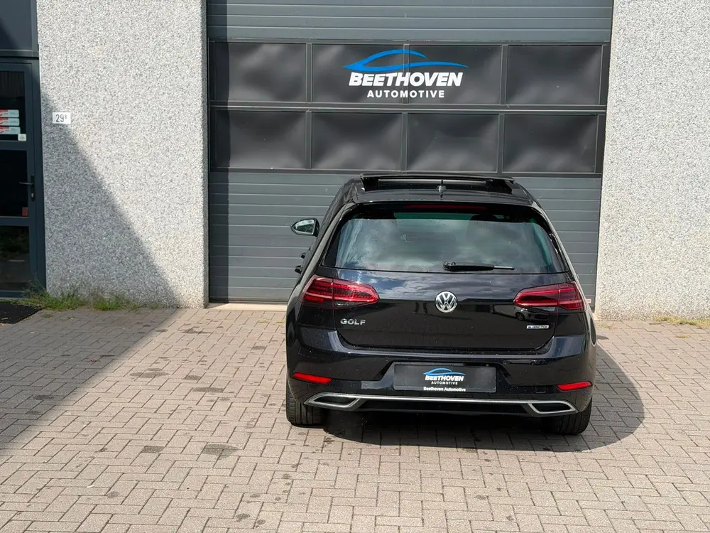 Volkswagen Golf 1.5 TSI Highline Business R uit 2019, foto 4