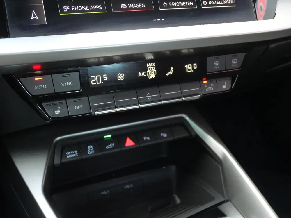 Audi A3 40 TFSI e ADVANCED uit 2021, foto 19