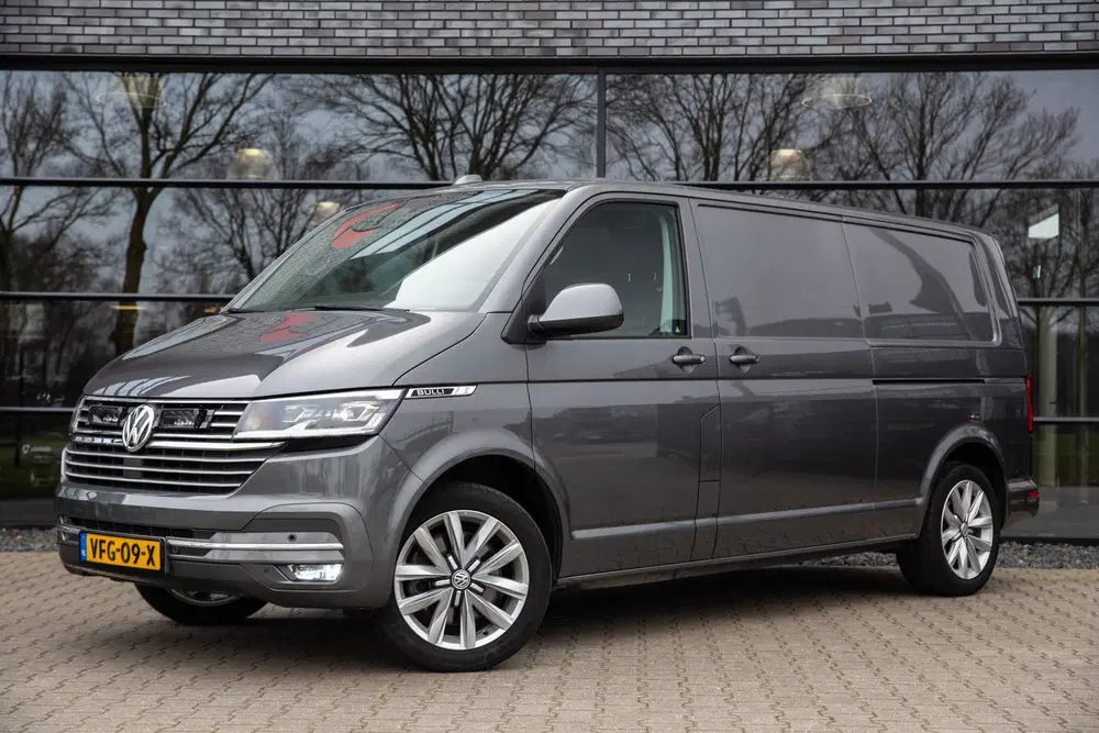 Volkswagen Transporter 2.0 TDI L2 Bulli 200PK uit 2020, foto 7