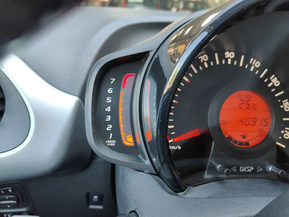 Peugeot 108 1.0 e-VTi Allure Clima Cruise LMV Carplay uit 2021, foto 17