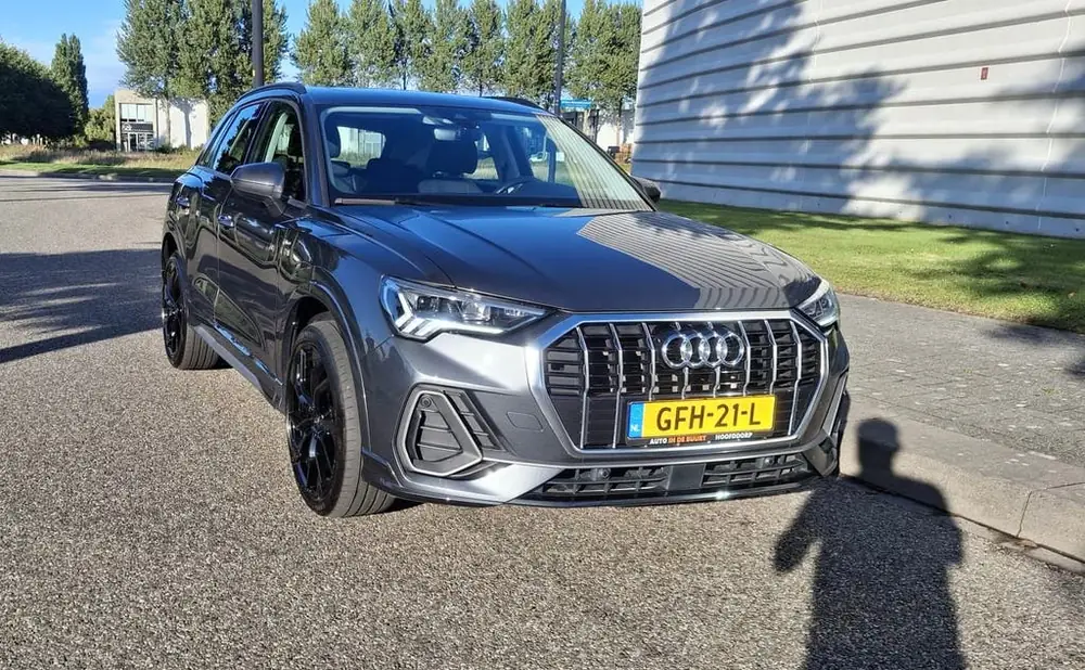 Audi Q3 45 Tfsi e 245pk 2022 Grijs | Pano | Inruil mogelijk uit 2022