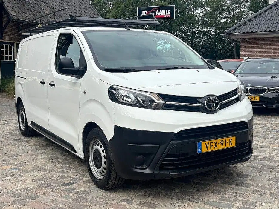 Toyota Proace 1.5 D-4D Cool Comfort uit 2020, foto 6