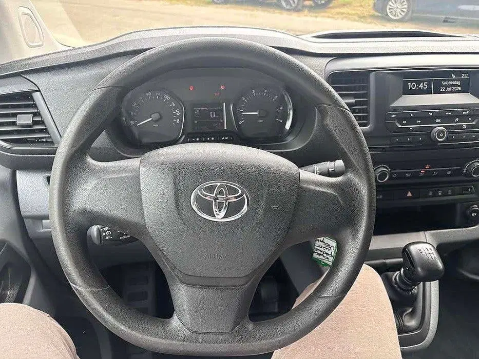Toyota Proace 1.5 D-4D Cool Comfort uit 2020, foto 8