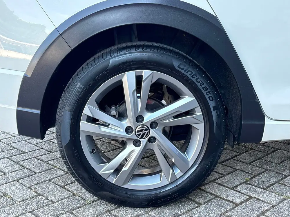 Volkswagen Taigo 1.0 TSI R-Line Business Automaat / Panorama uit 2023, foto 18