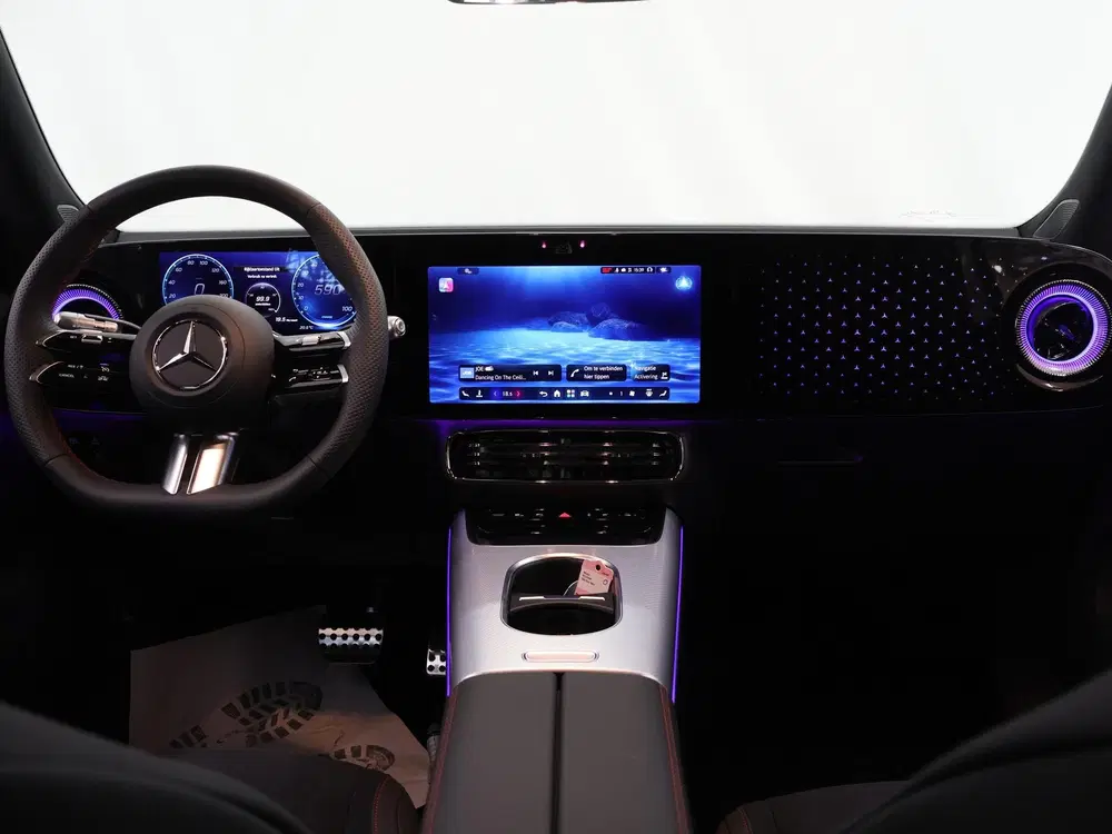 Mercedes-Benz GLB 250+ Business Solution AMG 85.5 kWh uit 2026, foto 8