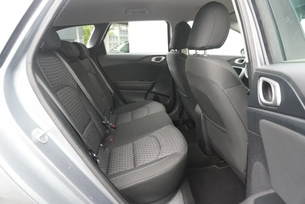 Kia Ceed 1.0 T-GDi DynamicLine CarPlay uit 2019, foto 10