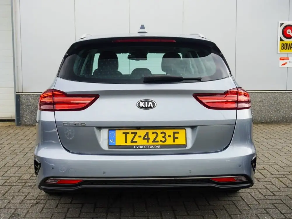 Kia Ceed 1.0 T-GDi DynamicLine CarPlay uit 2019, foto 6