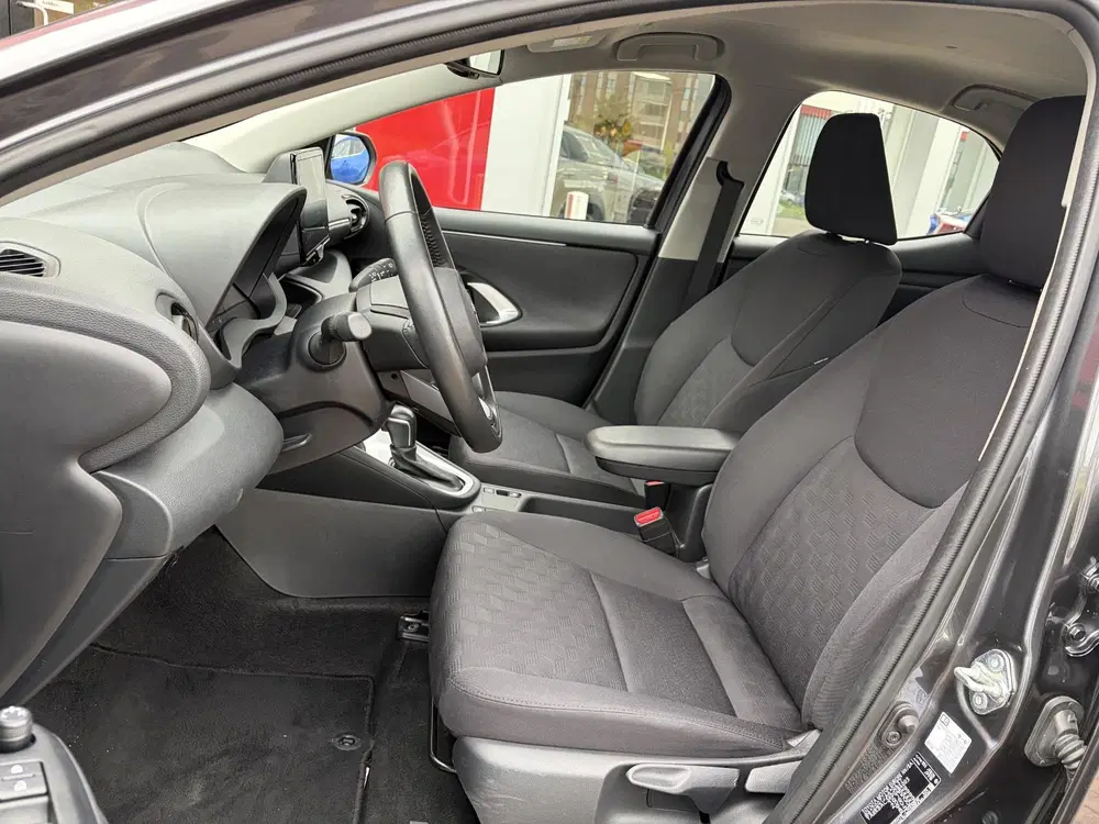 Toyota Yaris 1.5 Hybrid 115 Business uit 2025, foto 10