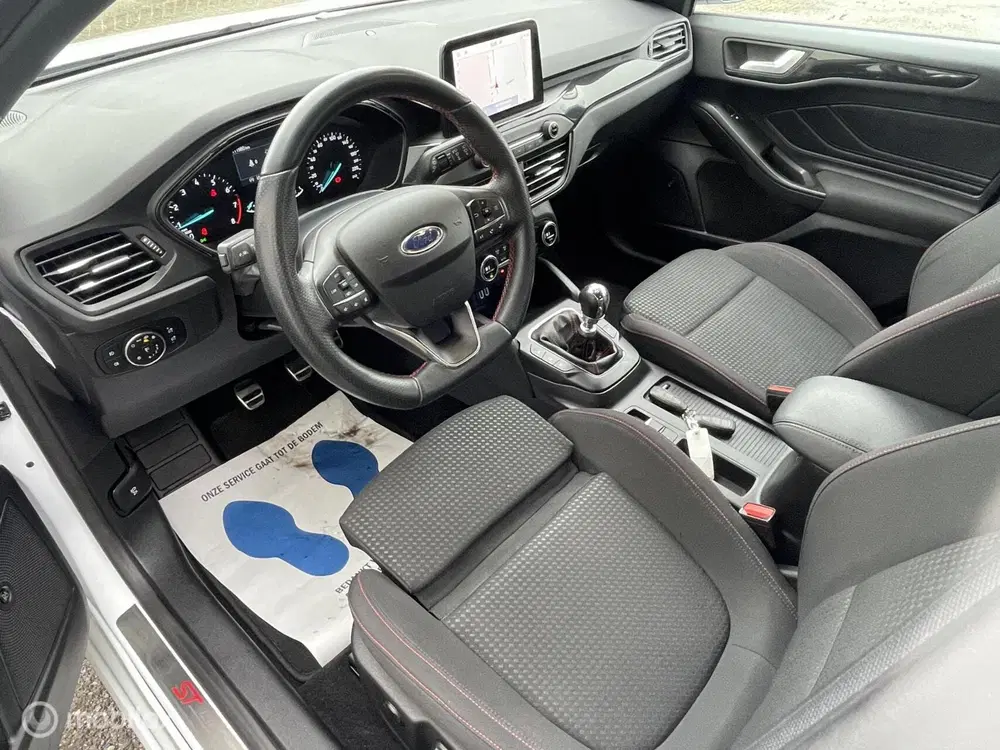 Ford Focus 1.0 EcoBoost Hybrid ST Line Business uit 2021, foto 16