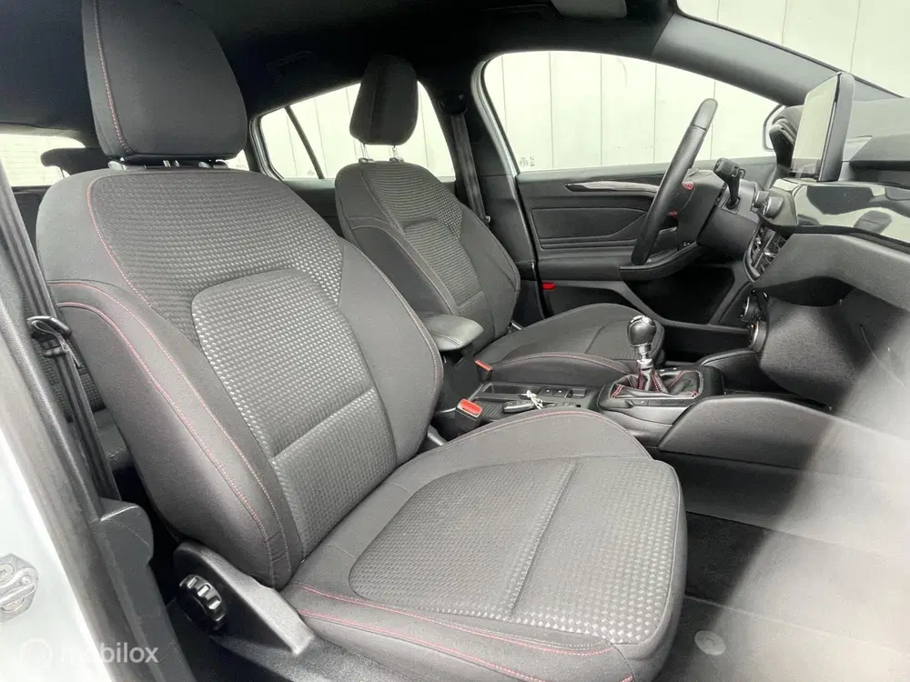 Ford Focus 1.0 EcoBoost Hybrid ST Line Business uit 2021, foto 18