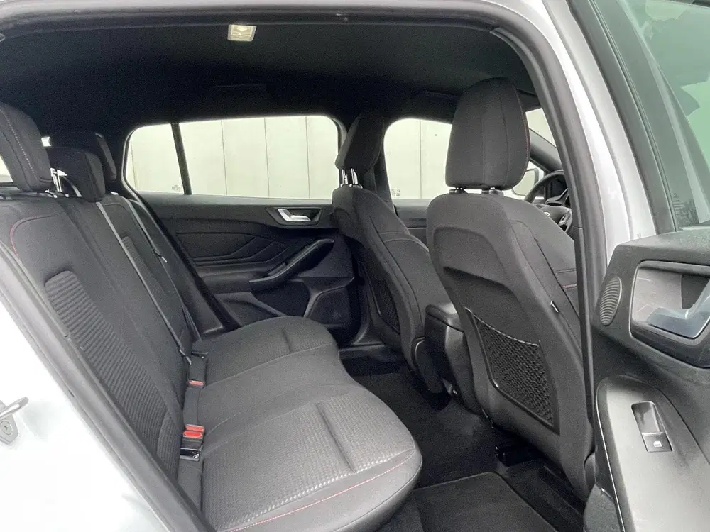Ford Focus 1.0 EcoBoost Hybrid ST Line Business uit 2021, foto 19