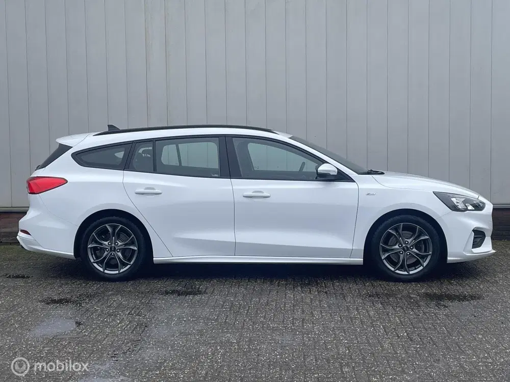 Ford Focus 1.0 EcoBoost Hybrid ST Line Business uit 2021, foto 4