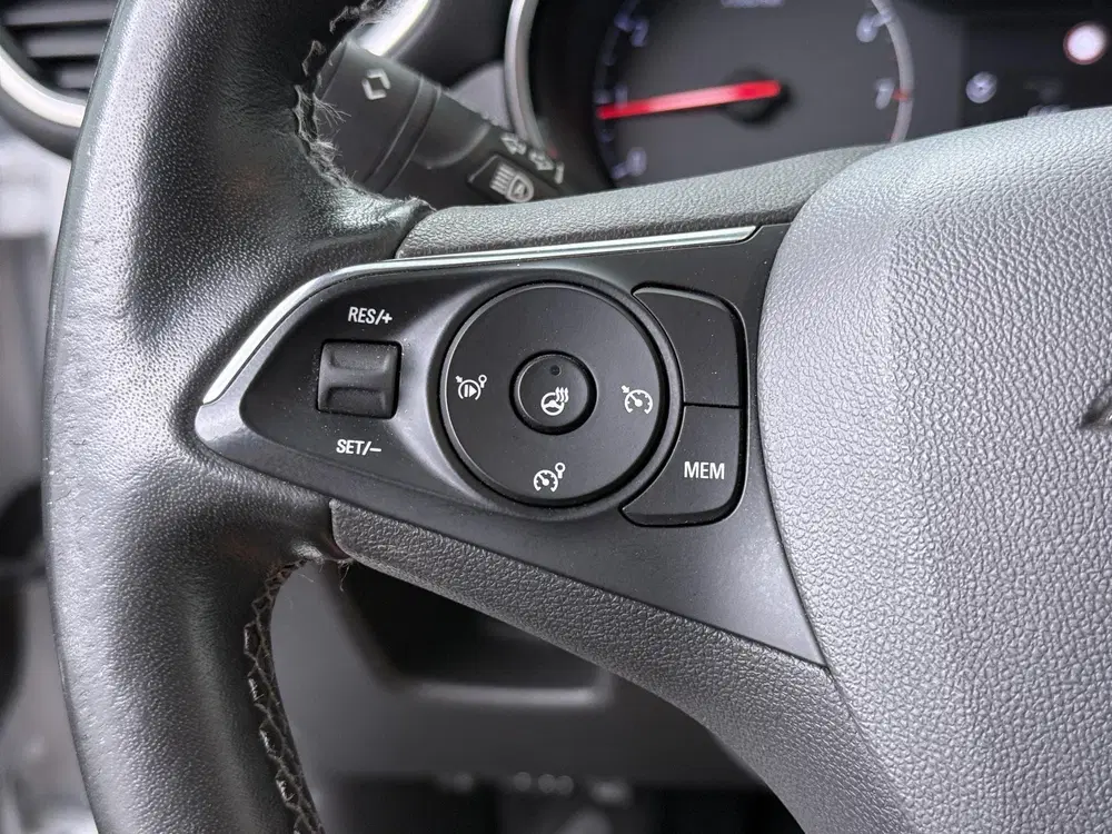 Opel Crossland 1.2 Turbo Elegance uit 2022, foto 15