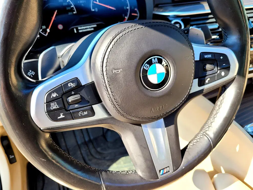 BMW 5-serie 540i M-sport uit 2019, foto 19