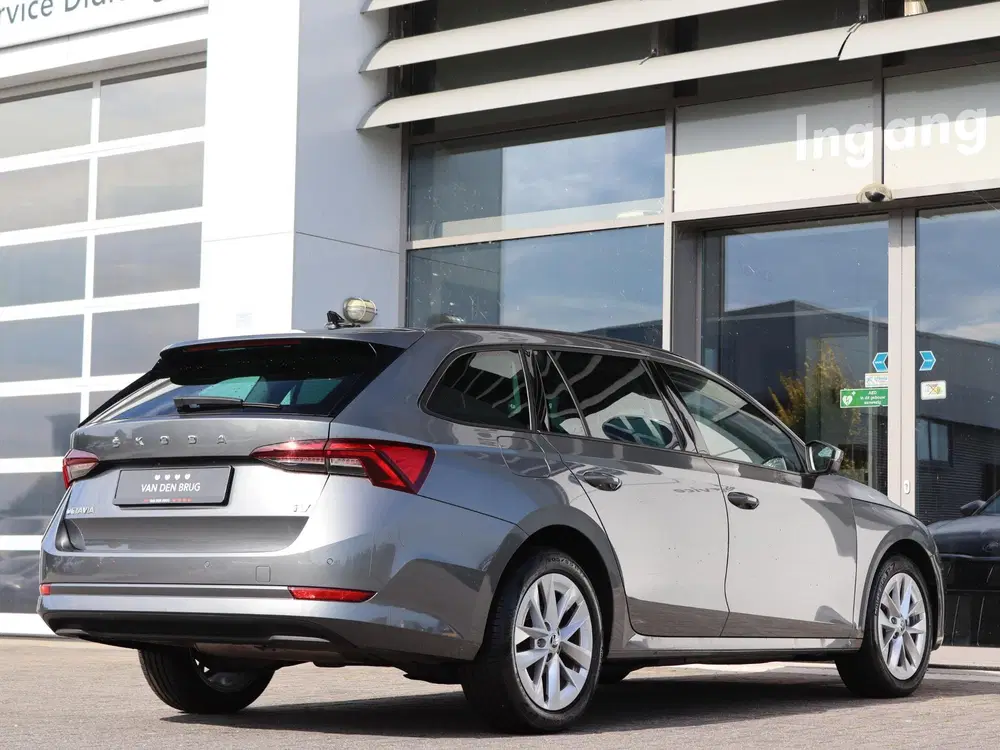 Skoda Octavia 1.4 TSI 204 pk DSG iV PHEV Ambition uit 2023, foto 11