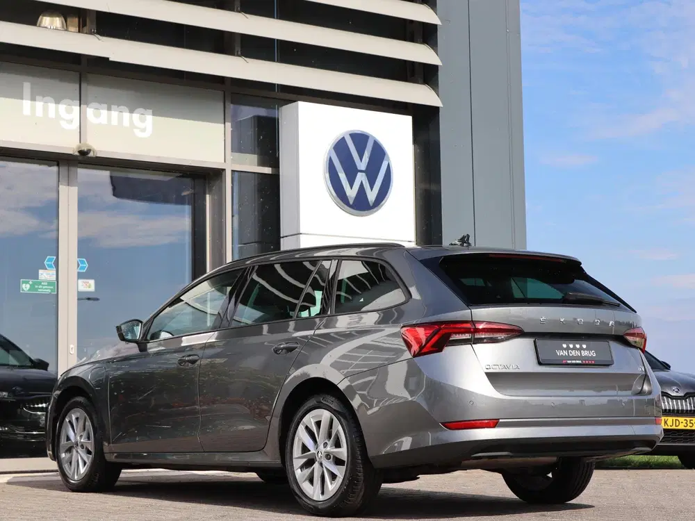 Skoda Octavia 1.4 TSI 204 pk DSG iV PHEV Ambition uit 2023, foto 12