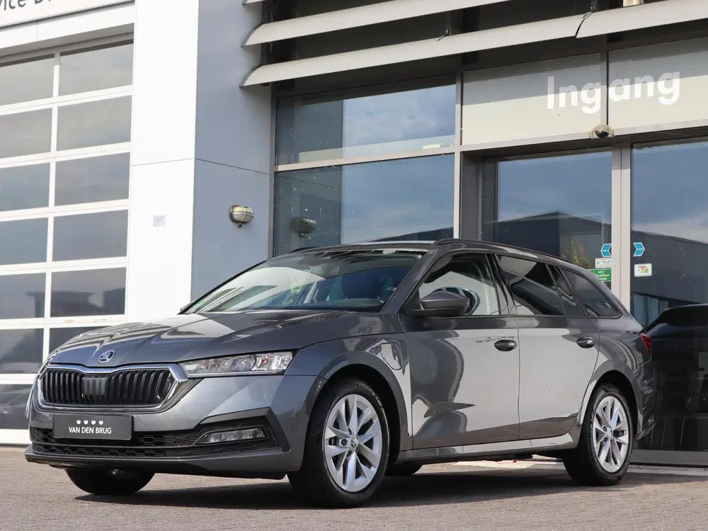 Skoda Octavia 1.4 TSI 204 pk DSG iV PHEV Ambition uit 2023, foto 6