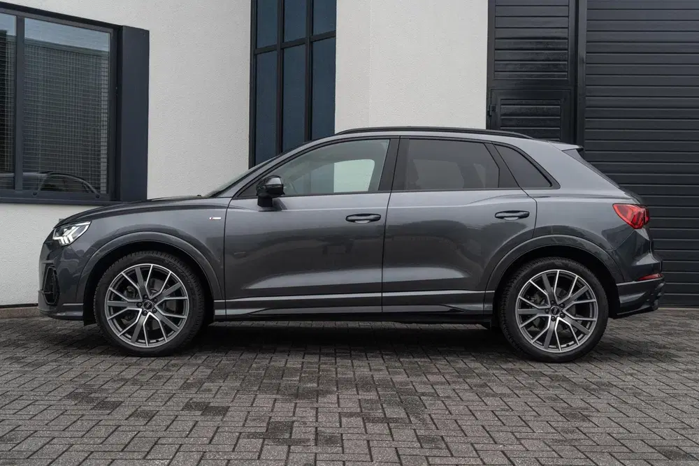 Audi Q3 45 TFSI Quattro S Line 230PK PANO uit 2019, foto 4