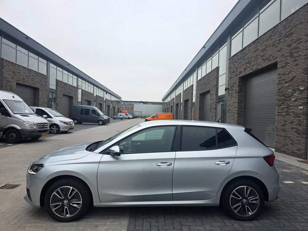 Skoda Fabia 1.0 TSI Monte Carlo uit 2024, foto 3