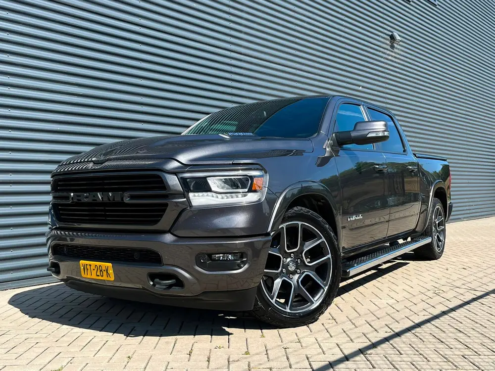 Dodge Ram 1500 5.7 V8 4x4 Crew Cab Laramie | Luchtvering | P uit 2021