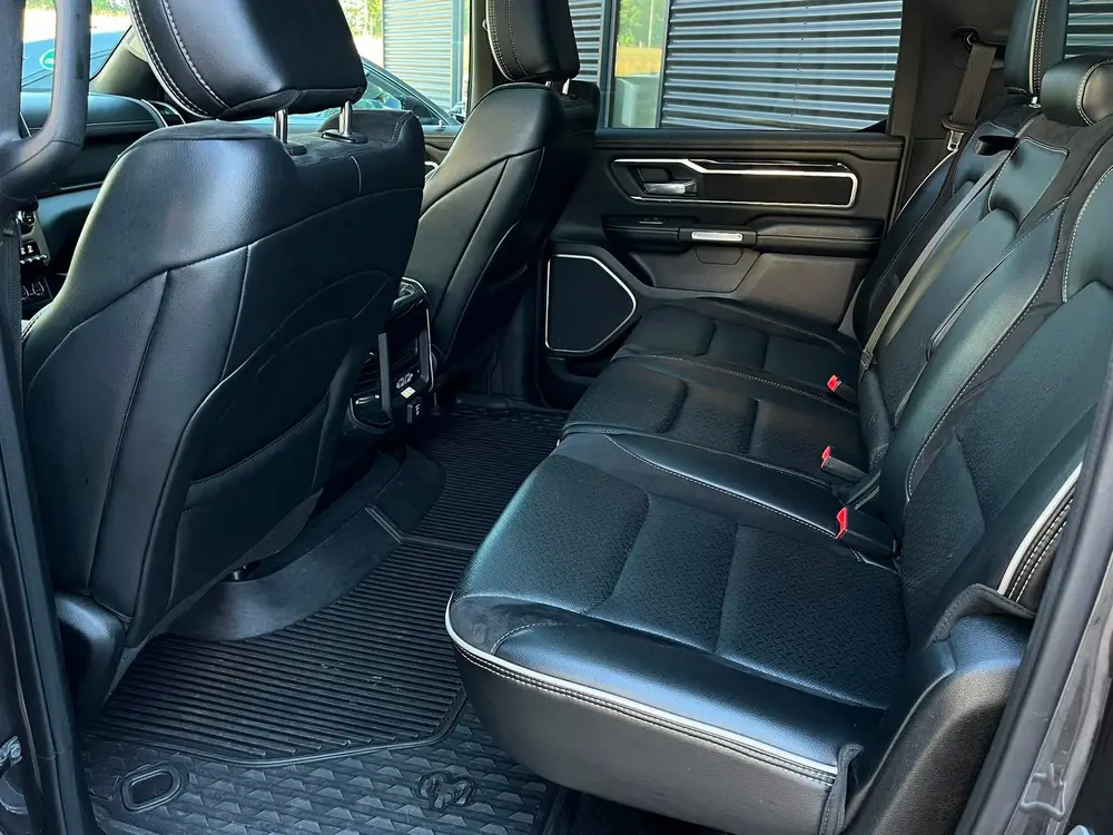 Dodge Ram 1500 5.7 V8 4x4 Crew Cab Laramie | Luchtvering | P uit 2021, foto 16