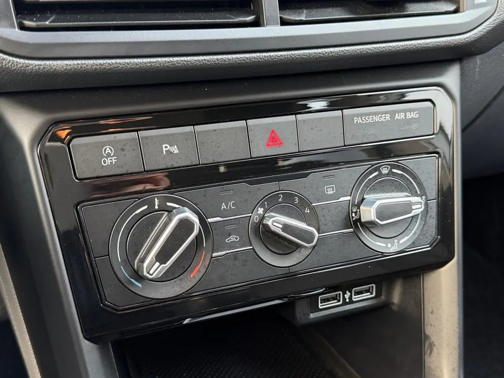 Volkswagen T-Cross 1.0 TSI Life | Zeer nette auto | Unieke k uit 2019, foto 9