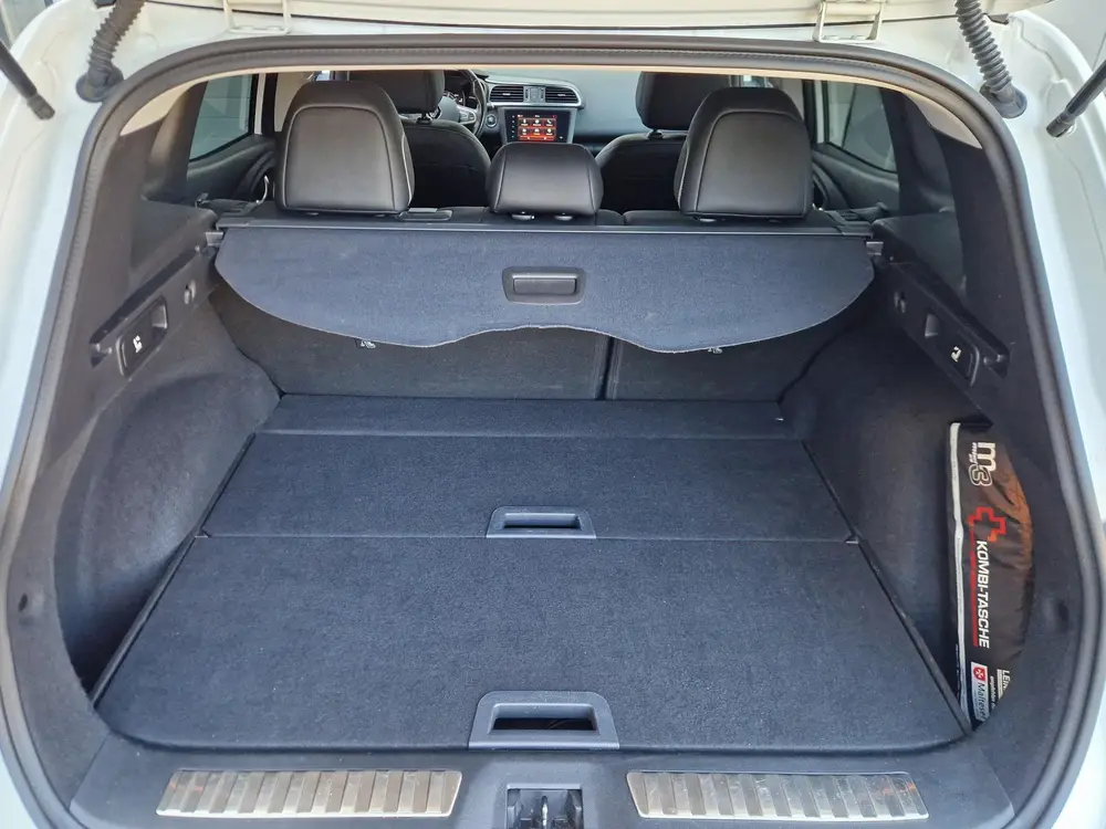 Renault Kadjar 1.3 TCe Black Edition Rijklaar uit 2019, foto 12