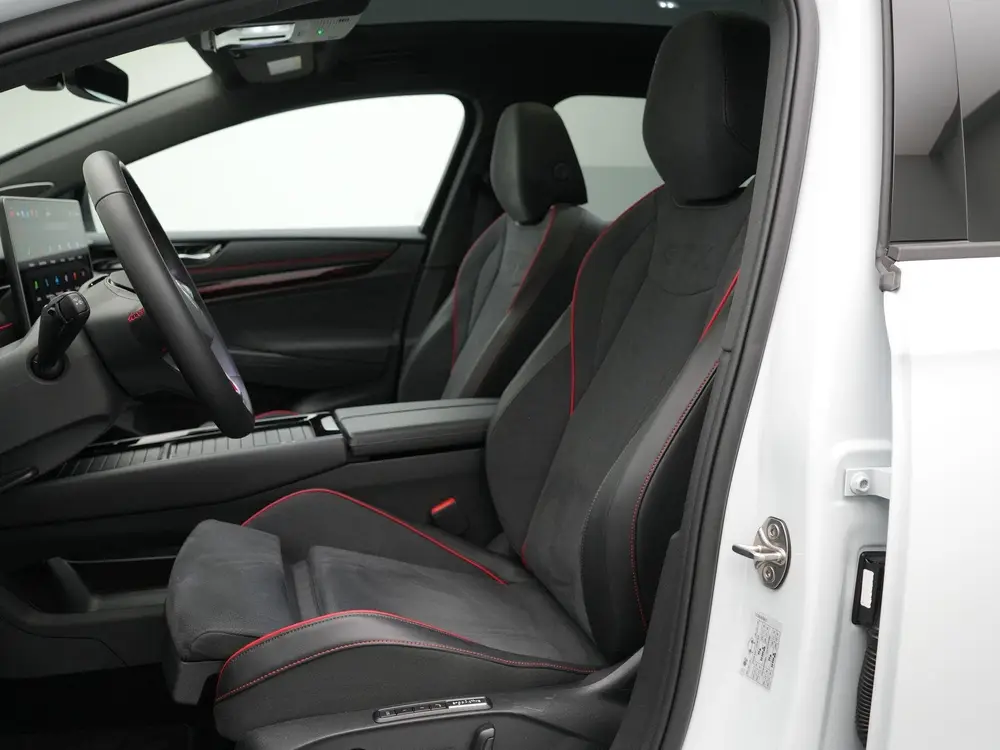Volkswagen ID.7 Tourer GTX Limited Edition 86 kWh 340 PK | S uit 2025, foto 13