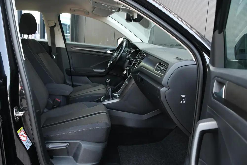 Volkswagen T-Roc 1.0 TSI Style Business uit 2020, foto 10