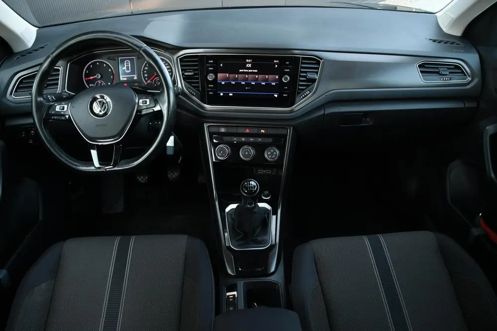Volkswagen T-Roc 1.0 TSI Style Business uit 2020, foto 18