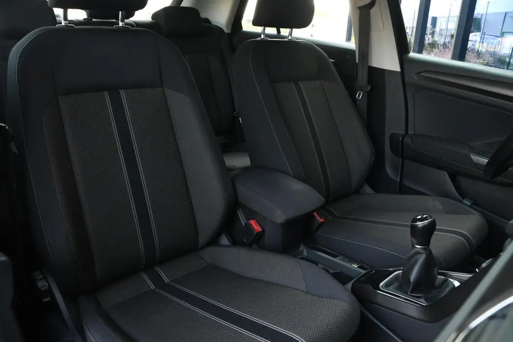 Volkswagen T-Roc 1.0 TSI Style Business uit 2020, foto 19