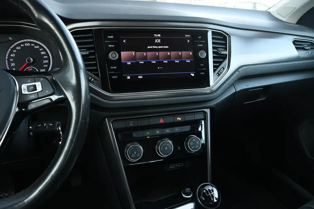 Volkswagen T-Roc 1.0 TSI Style Business uit 2020, foto 20