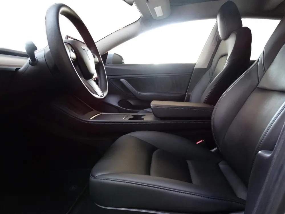 Tesla Model 3 Long Range Dual Motor AWD uit 2021, foto 18