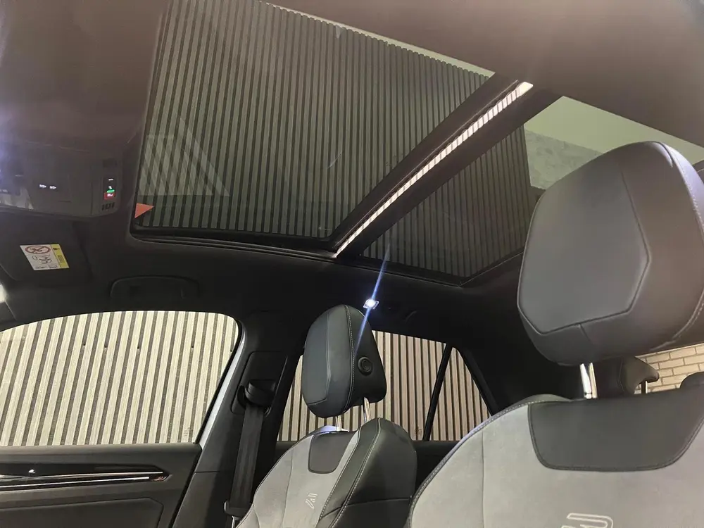 Volkswagen T-Roc 1.5 TSI R-Line 2e Eigenaar - 12 Mnd. Garant uit 2023, foto 4