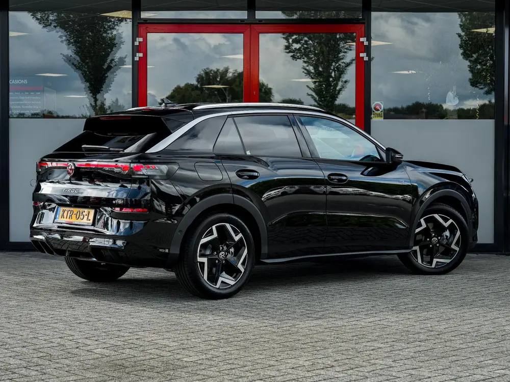 Volkswagen T-Roc 1.5 eTsi R-Line First Edition | NIEUW | R-L uit 2026, foto 3