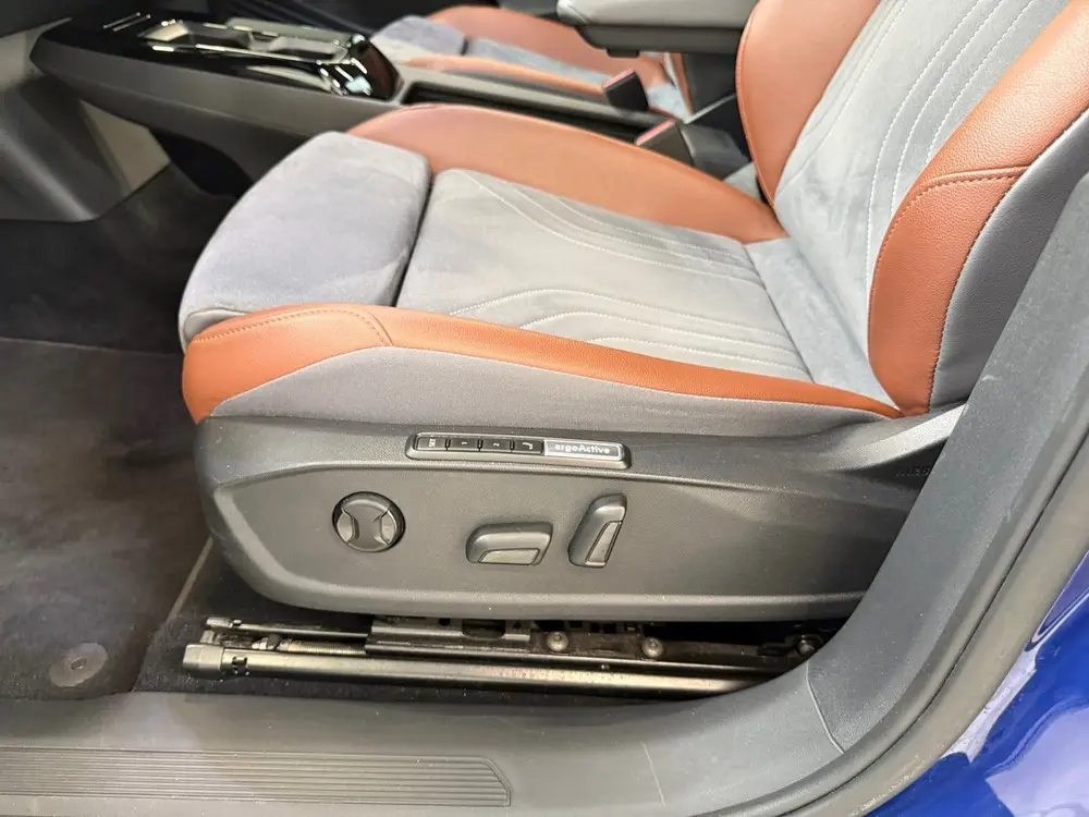 Volkswagen ID.4 First Max 77 kWh I Panoramadak I Leder I Mem uit 2021, foto 20