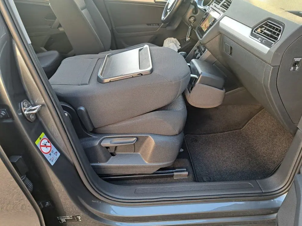 Volkswagen TIGUAN 2.0 TDI 150 Pk Comfortl. Business Dsg-7 Pa uit 2020, foto 17