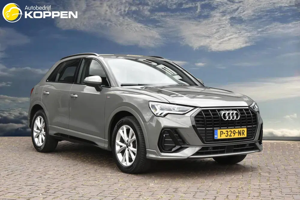 Audi Q3 35 TFSI S-Edition 2x S-line uit 2022, foto 3