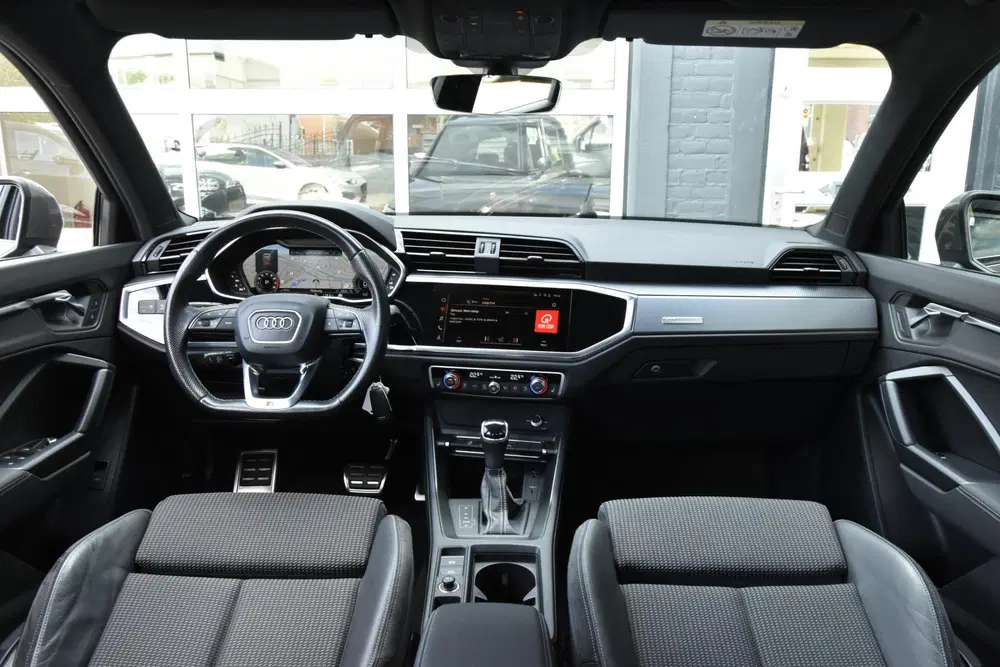 Audi Q3 35 TFSI S-Edition 2x S-line uit 2022, foto 7