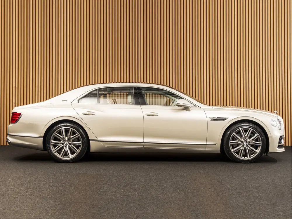 Bentley Flying Spur Odyssean 2.9 V6 Hybrid B&O | MASSAGE | P uit 2024, foto 6