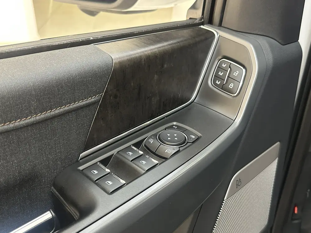 Ford F-150 USA F-150 LIGHTNING Lariat (bj 2023) uit 2023, foto 19
