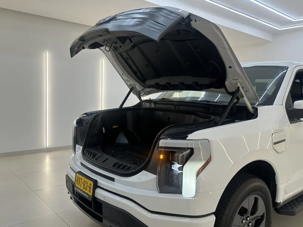 Ford F-150 USA F-150 LIGHTNING Lariat (bj 2023) uit 2023, foto 2